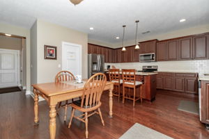 Kitchen/Breakfast Area
