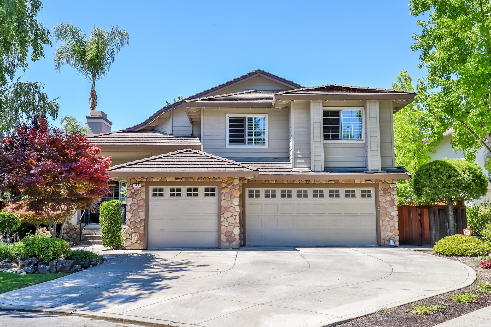 584 Grimsby Ln, Danville, CA 94506, USA Photo 3