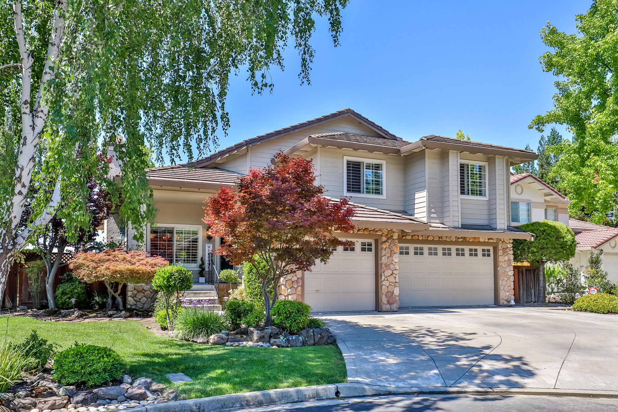 584 Grimsby Ln, Danville, CA 94506, USA Photo 4