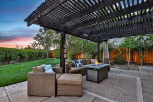 584 Grimsby Ln, Danville, CA 94506, USA Photo 29