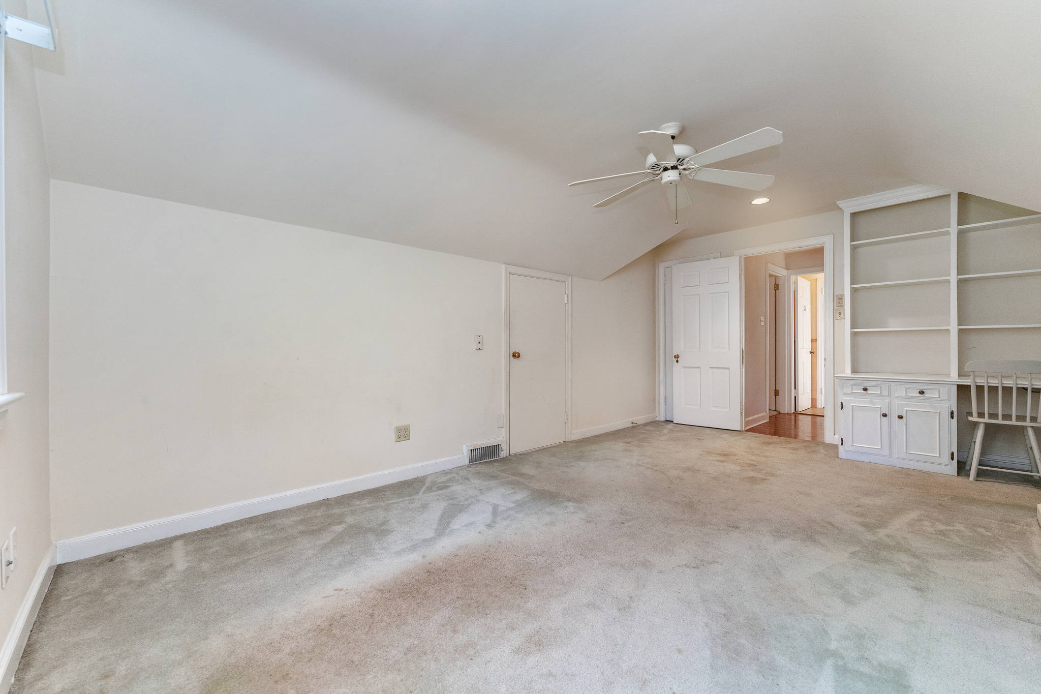  1078 Westbury Dr, Bethlehem, PA 18017, US Photo 27