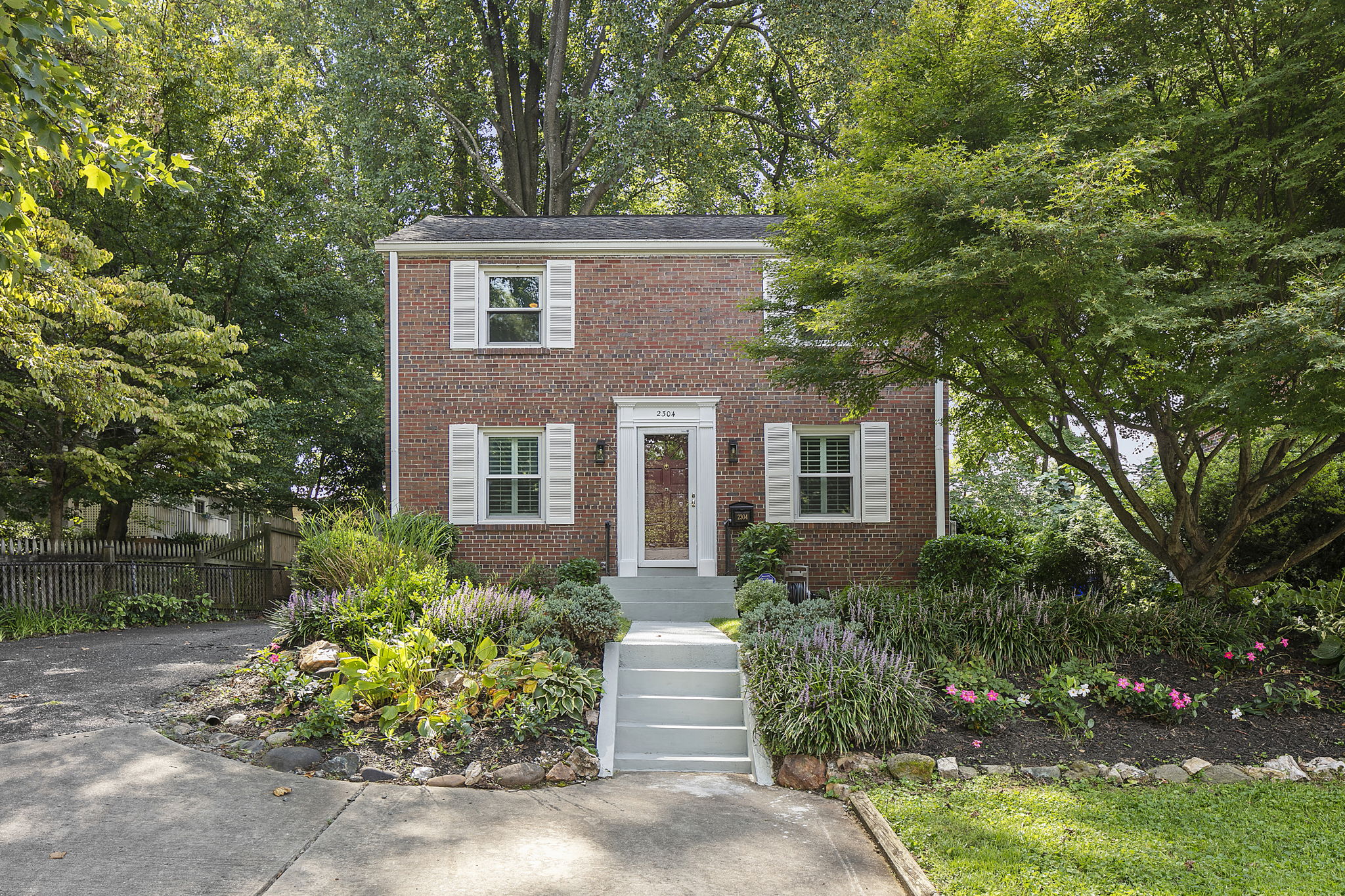 2304 Kimball Pl, Silver Spring, MD 20910, USA Photo 2