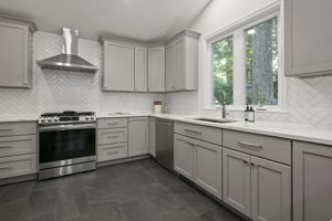 2304 Kimball Pl, Silver Spring, MD 20910, USA Photo 19