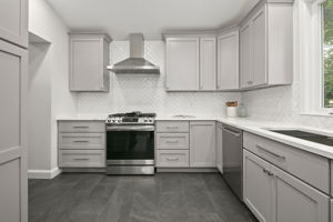 2304 Kimball Pl, Silver Spring, MD 20910, USA Photo 20