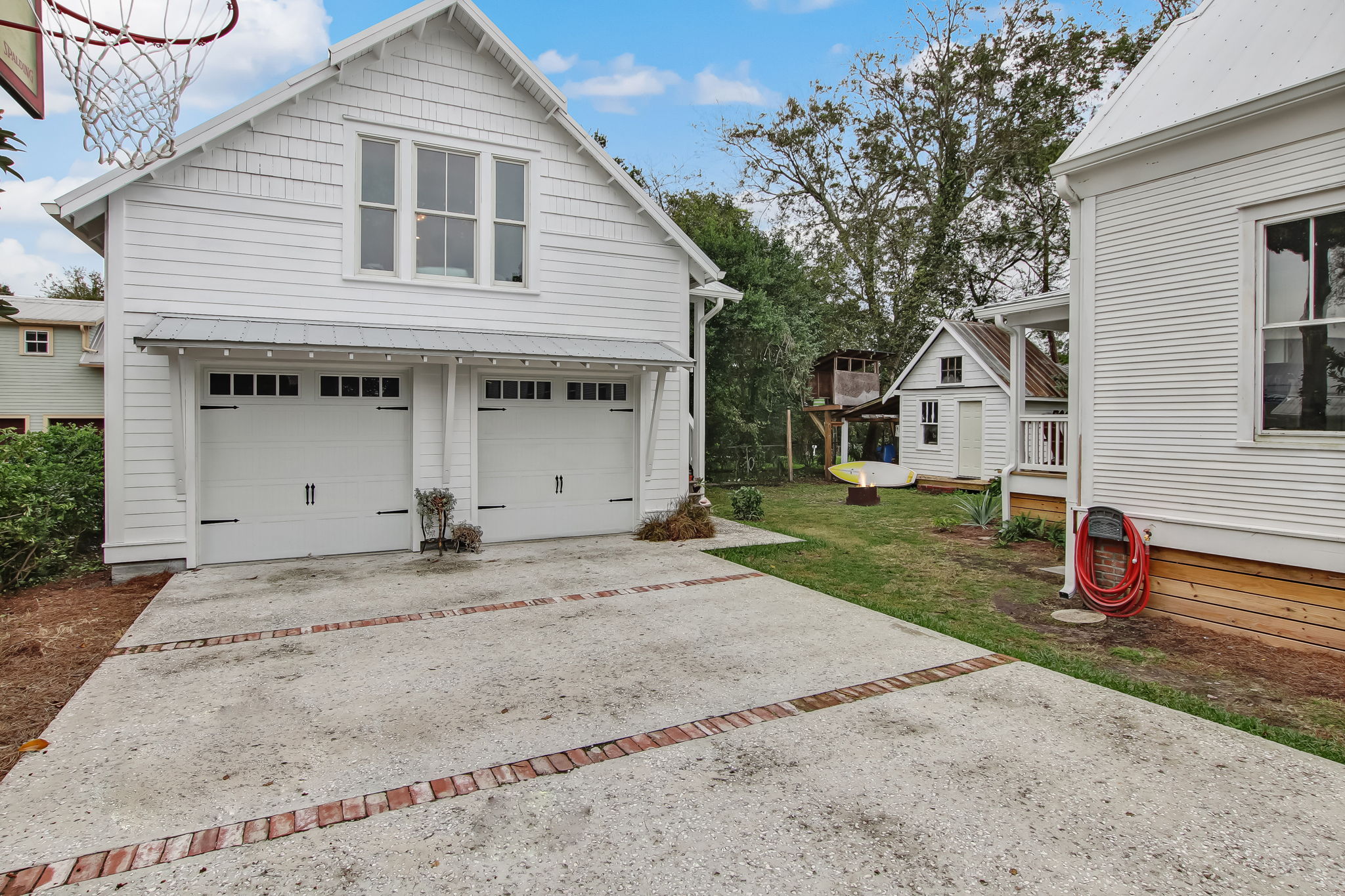 Garage & Carriage House