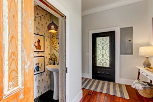 Foyer/Powder Room
