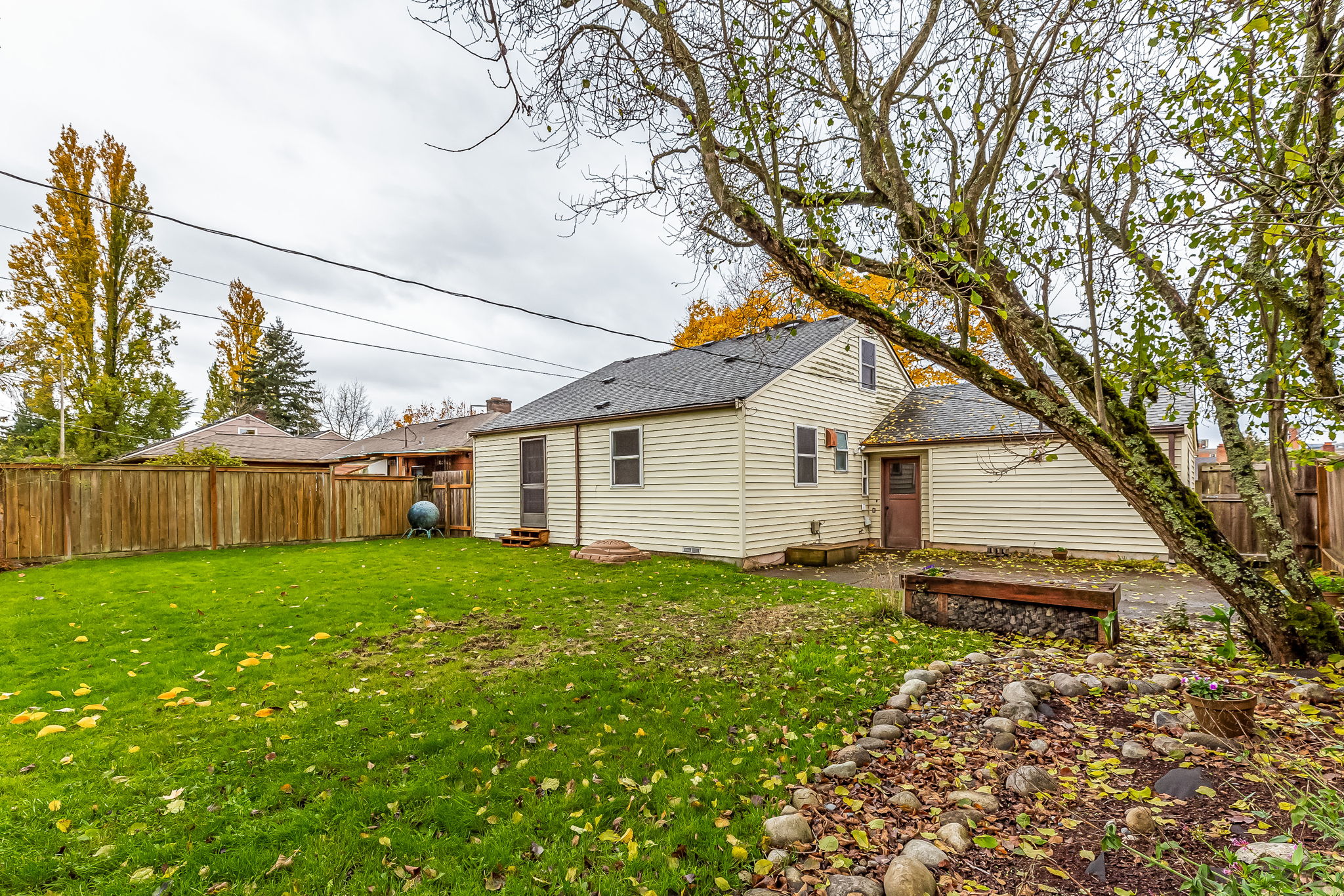 9444 26th Ave SW, Seattle, WA 98106, US Photo 32