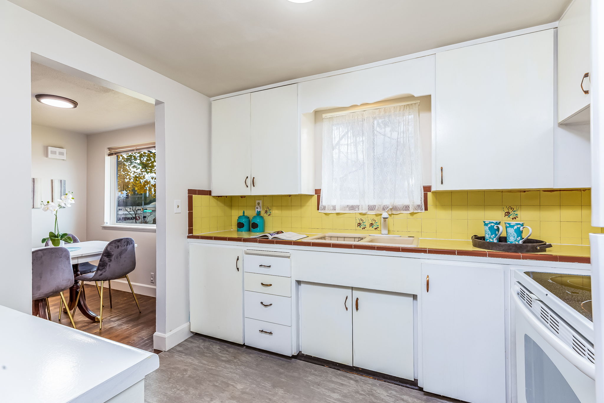 9444 26th Ave SW, Seattle, WA 98106, US Photo 12