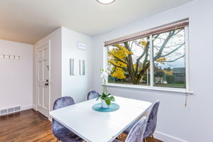 9444 26th Ave SW, Seattle, WA 98106, US Photo 8