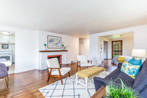 9444 26th Ave SW, Seattle, WA 98106, US Photo 2