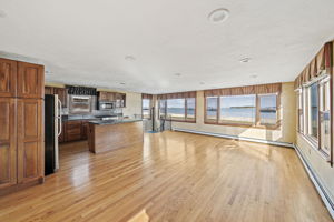67 Edgewater Dr, Quincy, MA 02169, US Photo 9