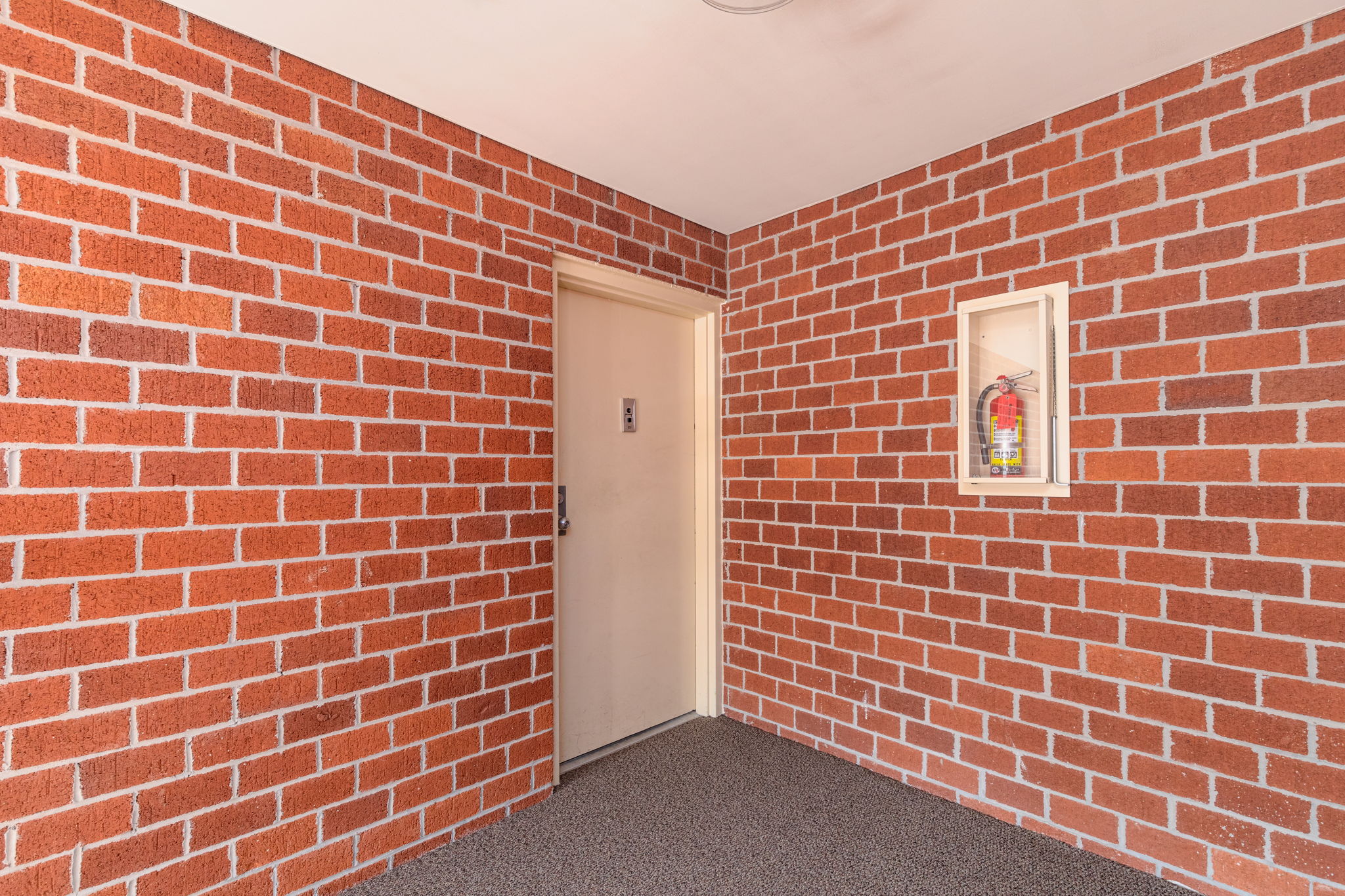 8 Ballycruy Ct, Lutherville-Timonium, MD 21093, US Photo 4