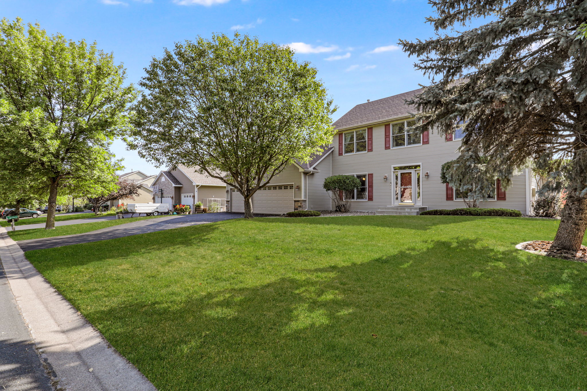 6652 Clearwater Creek Dr, Lino Lakes, MN 55038, USA Photo 3