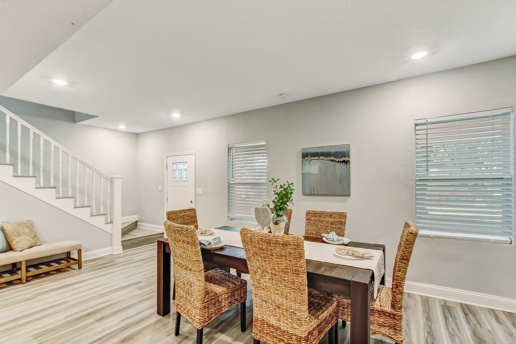 1438 Ryar Rd, Jacksonville, FL 32216 ECVT