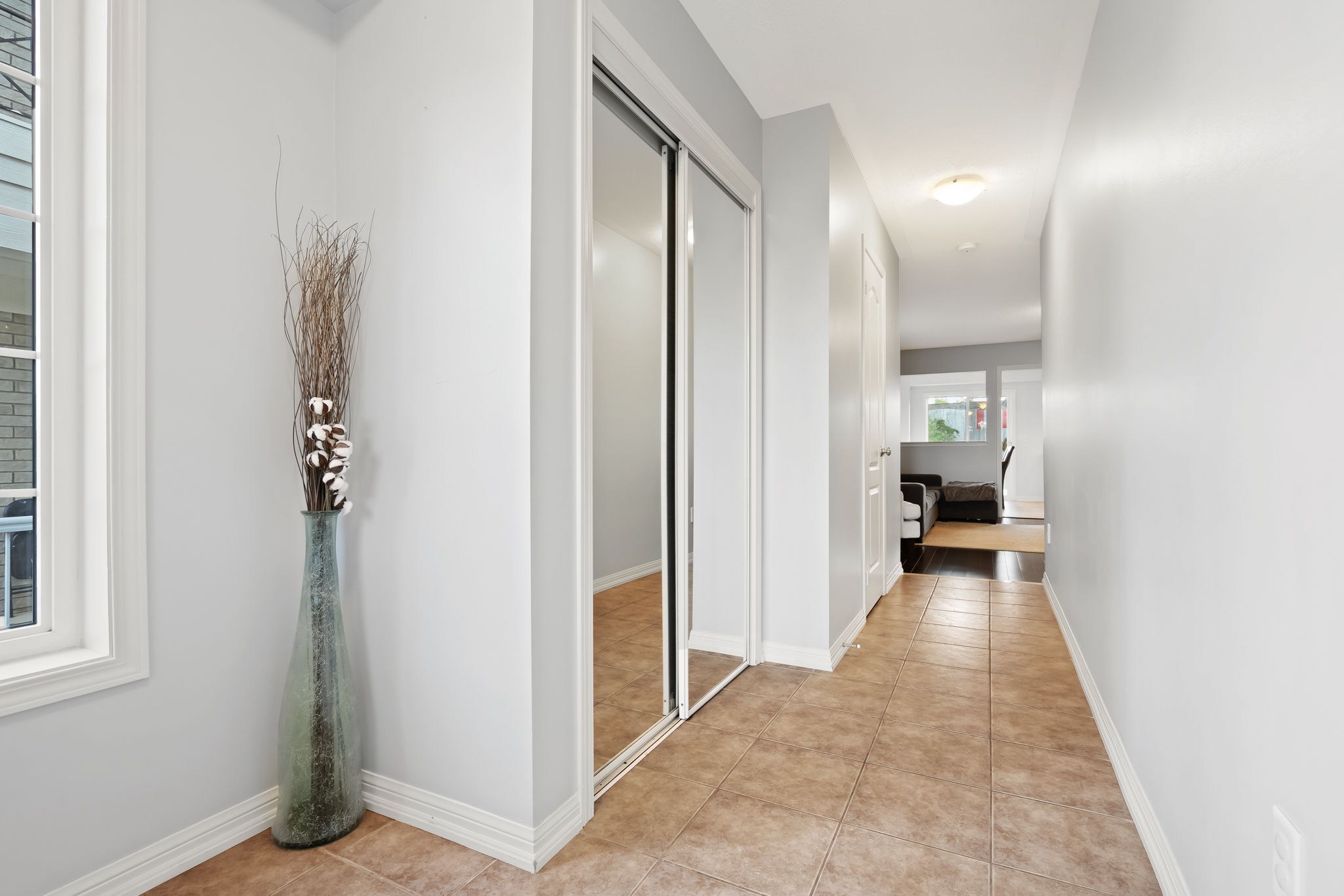 70 Tarquini Cres, Bolton, ON L7E 2Z5, CA Photo 4