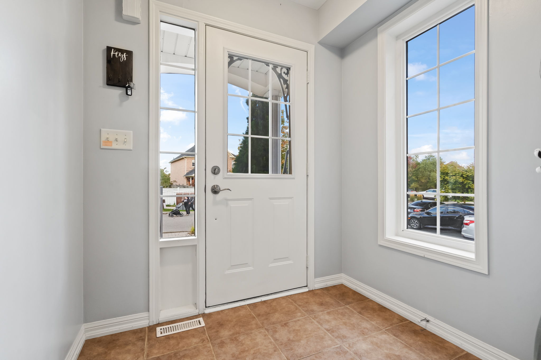 70 Tarquini Cres, Bolton, ON L7E 2Z5, CA Photo 3
