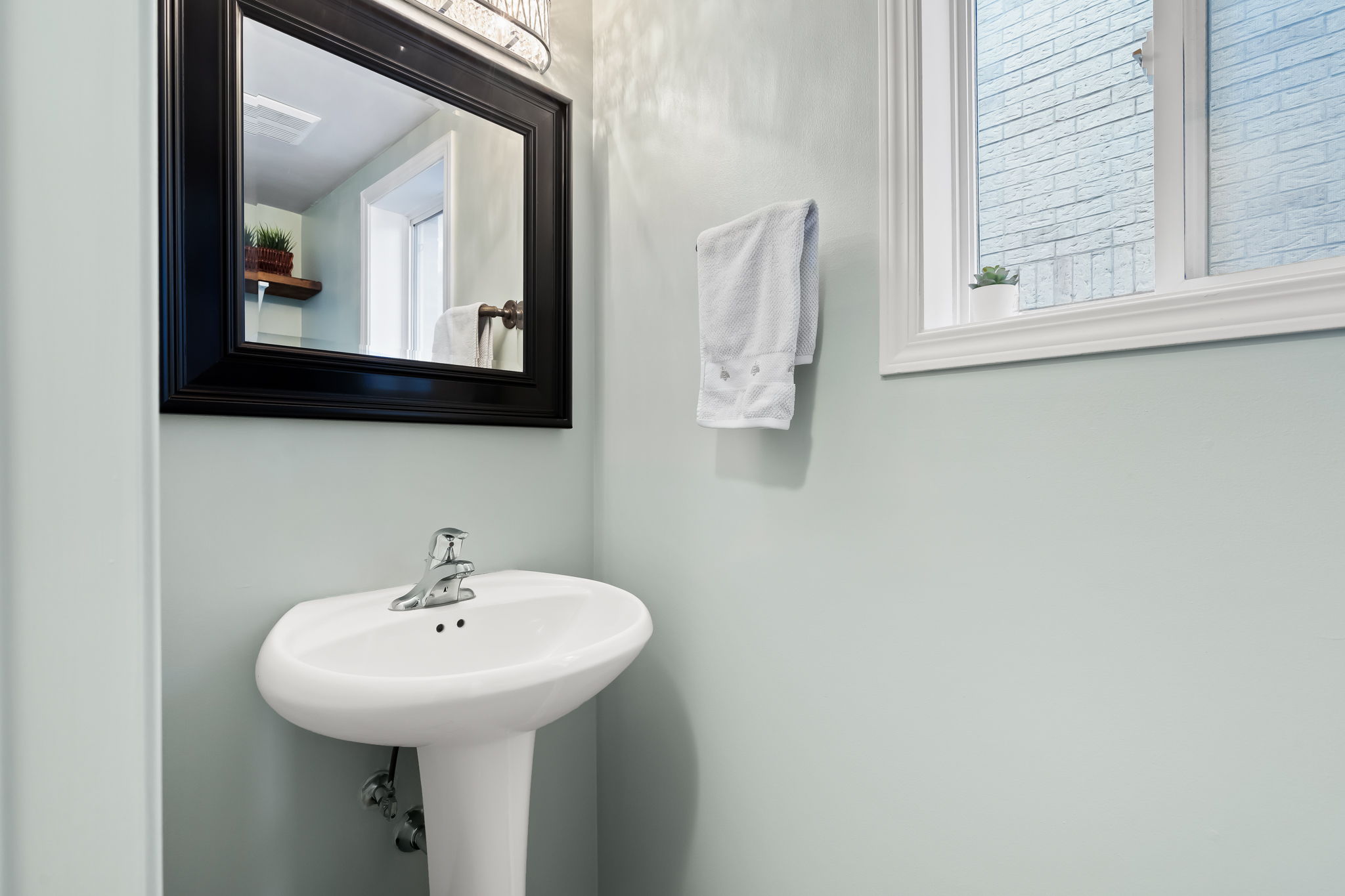 70 Tarquini Cres, Bolton, ON L7E 2Z5, CA Photo 5