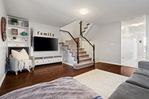 70 Tarquini Cres, Bolton, ON L7E 2Z5, CA Photo 7