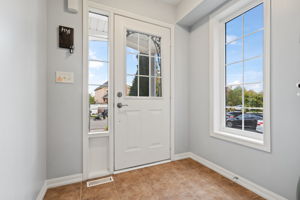 70 Tarquini Cres, Bolton, ON L7E 2Z5, CA Photo 2