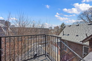 51 Melbourne Ave, Toronto, ON M6K 1K6, CA Photo 32