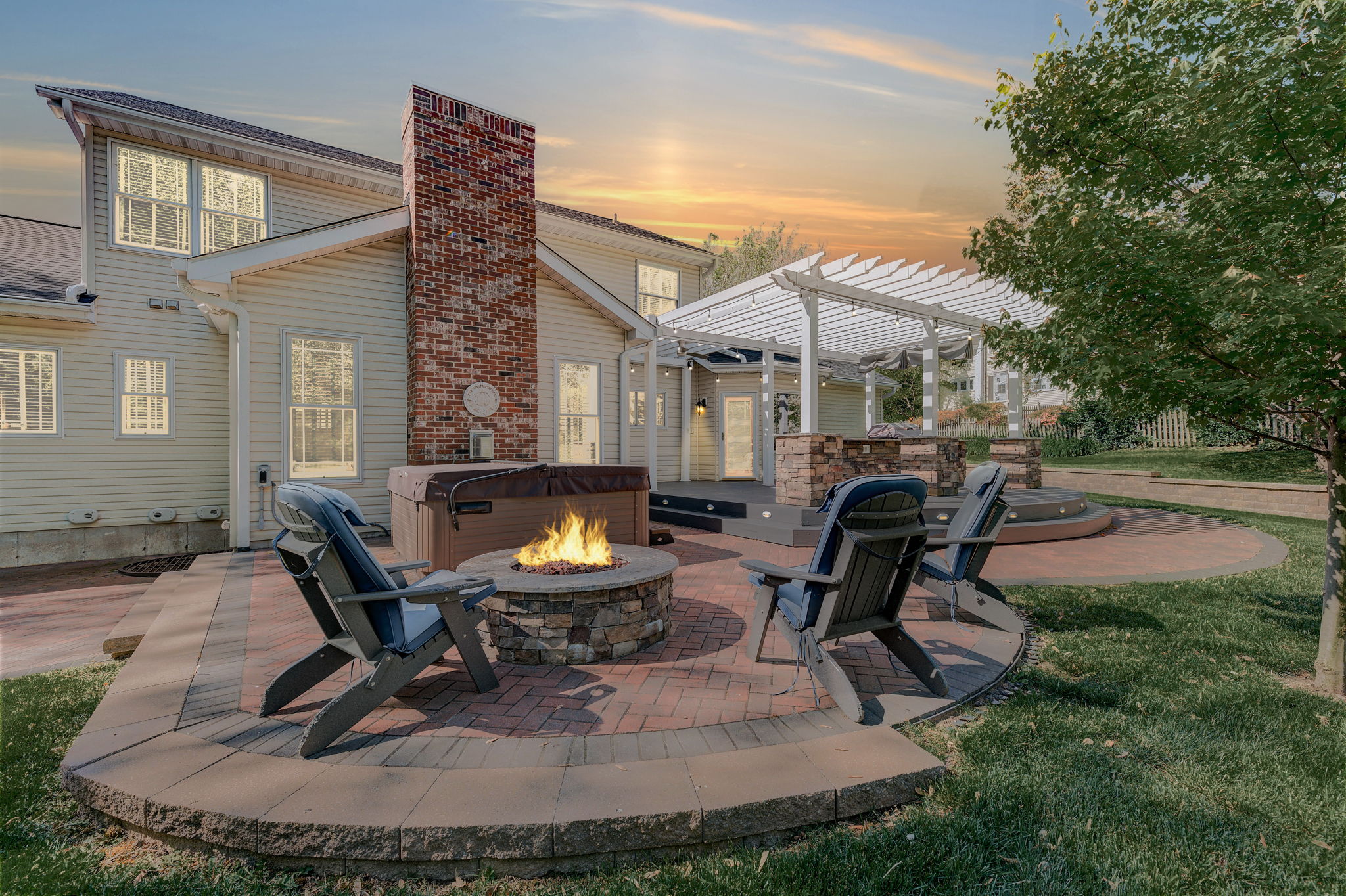 9291 Old Bonhomme Rd, Olivette, MO 63132 ArchiPix
