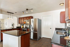 2317 Lauren Loop, Leander, TX 78641, USA Photo 13