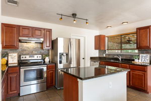 2317 Lauren Loop, Leander, TX 78641, USA Photo 9