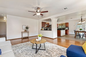 2317 Lauren Loop, Leander, TX 78641, USA Photo 4