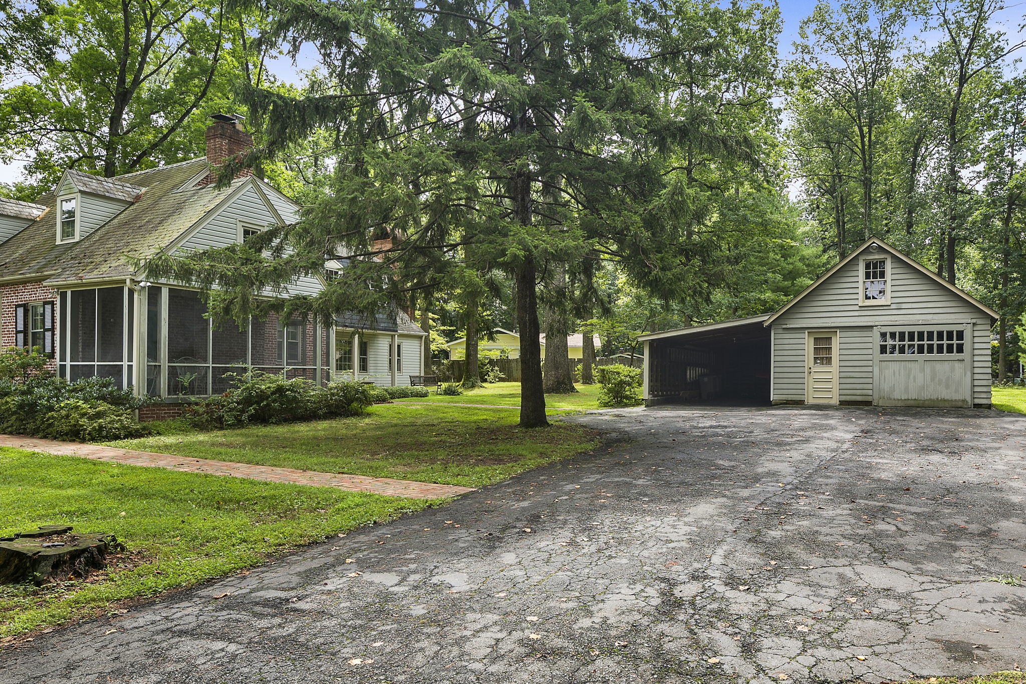9102 Darnestown Rd, Rockville, MD 20850, US Photo 8