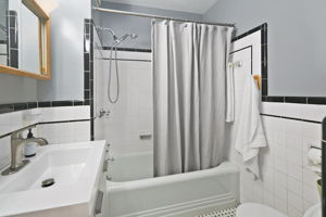 9102 Darnestown Rd, Rockville, MD 20850, US Photo 42