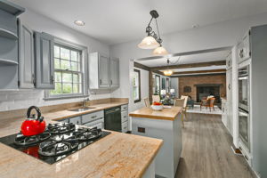 9102 Darnestown Rd, Rockville, MD 20850, US Photo 22