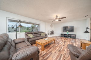 15862 Golden Star Ave, Riverside, CA 92506, US Photo 14