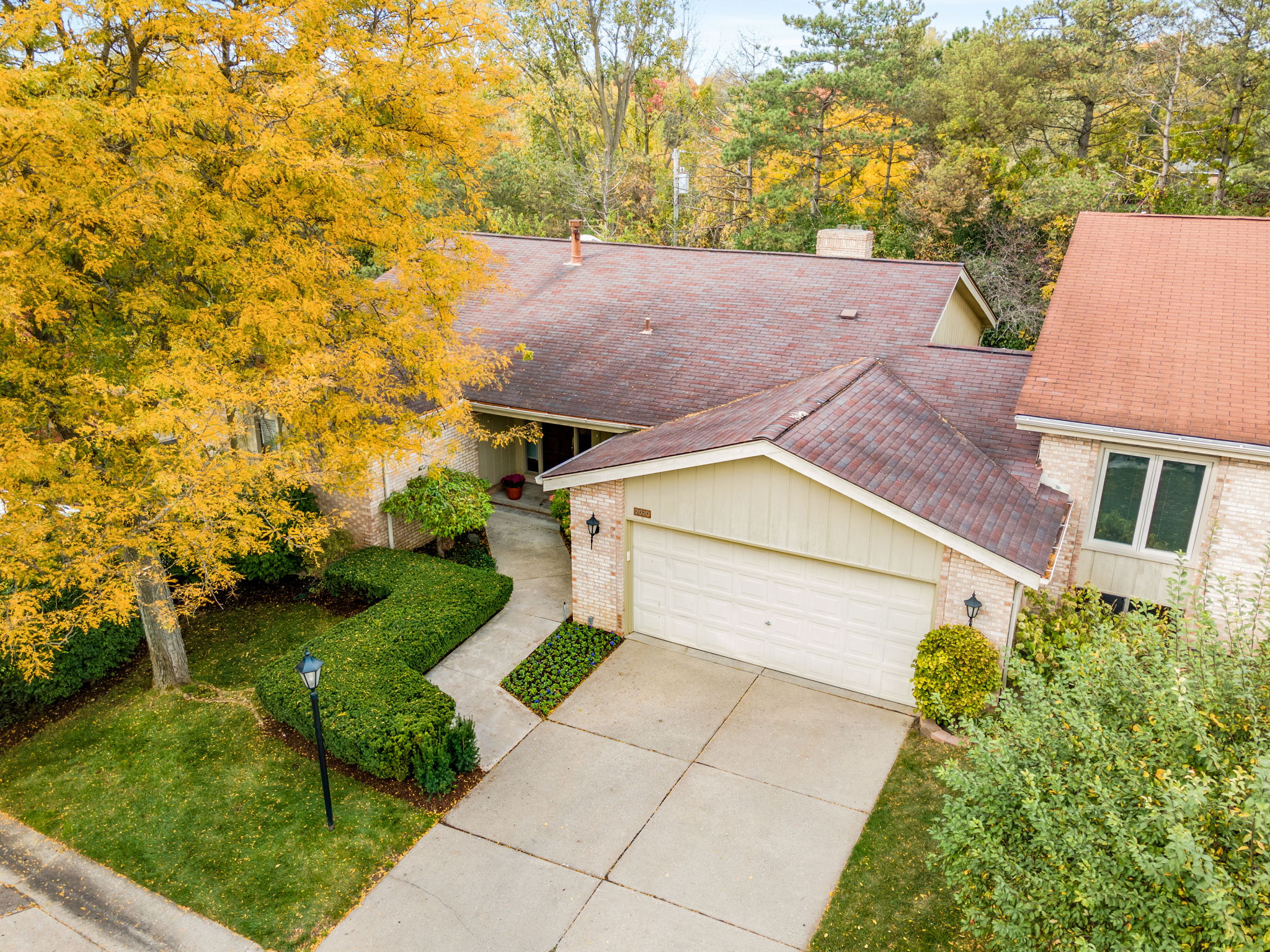 2020 Waldons Ct, West Bloomfield Township, MI 48322, US Photo 1