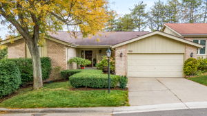 2020 Waldons Ct, West Bloomfield Township, MI 48322, US Photo 2