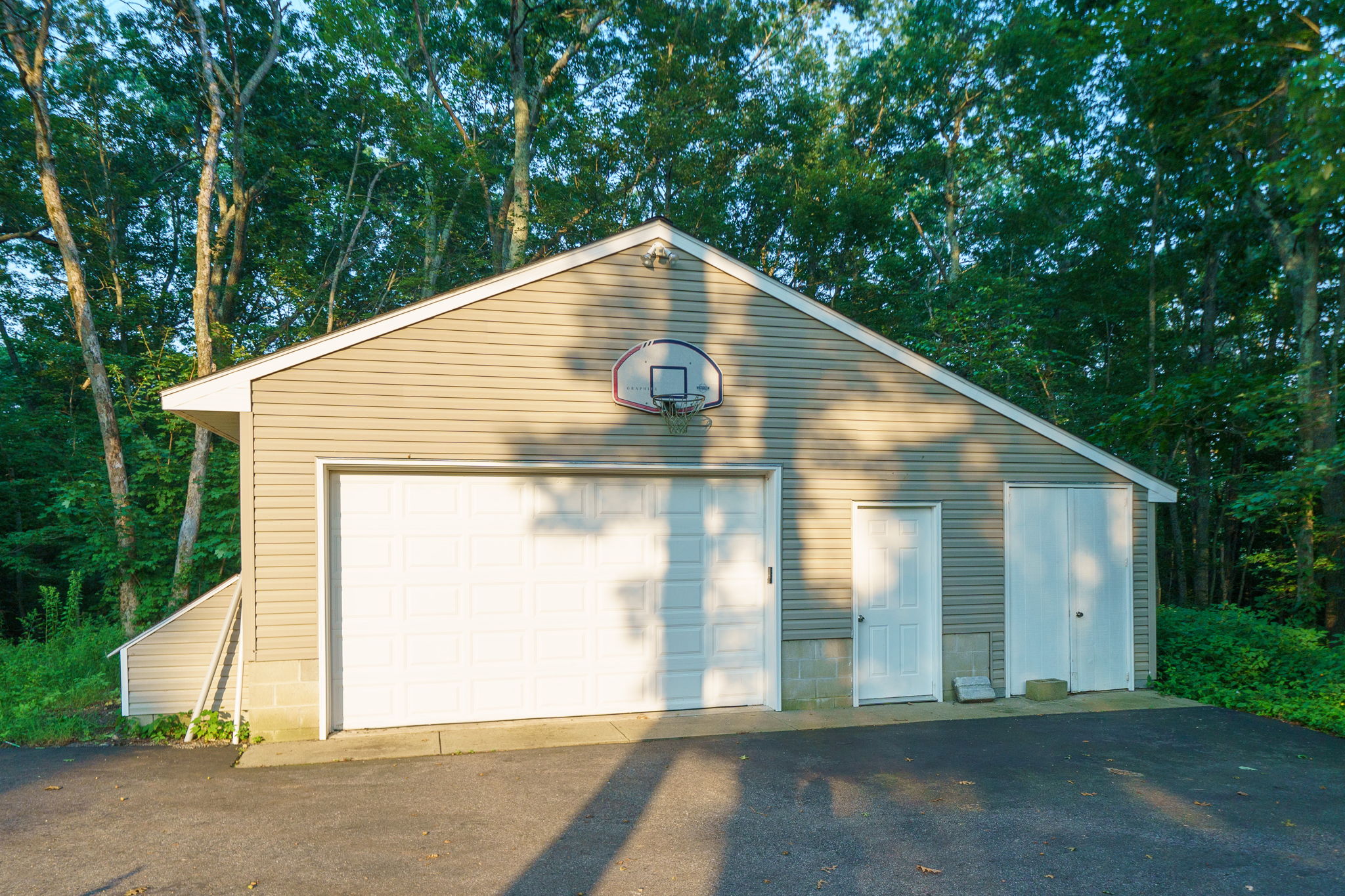20 Woods Rd, Mansfield Center, CT 06250, USA Photo 13