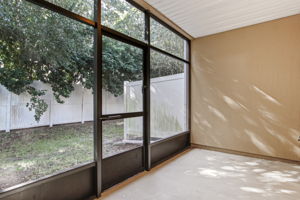 Screened-in Porch