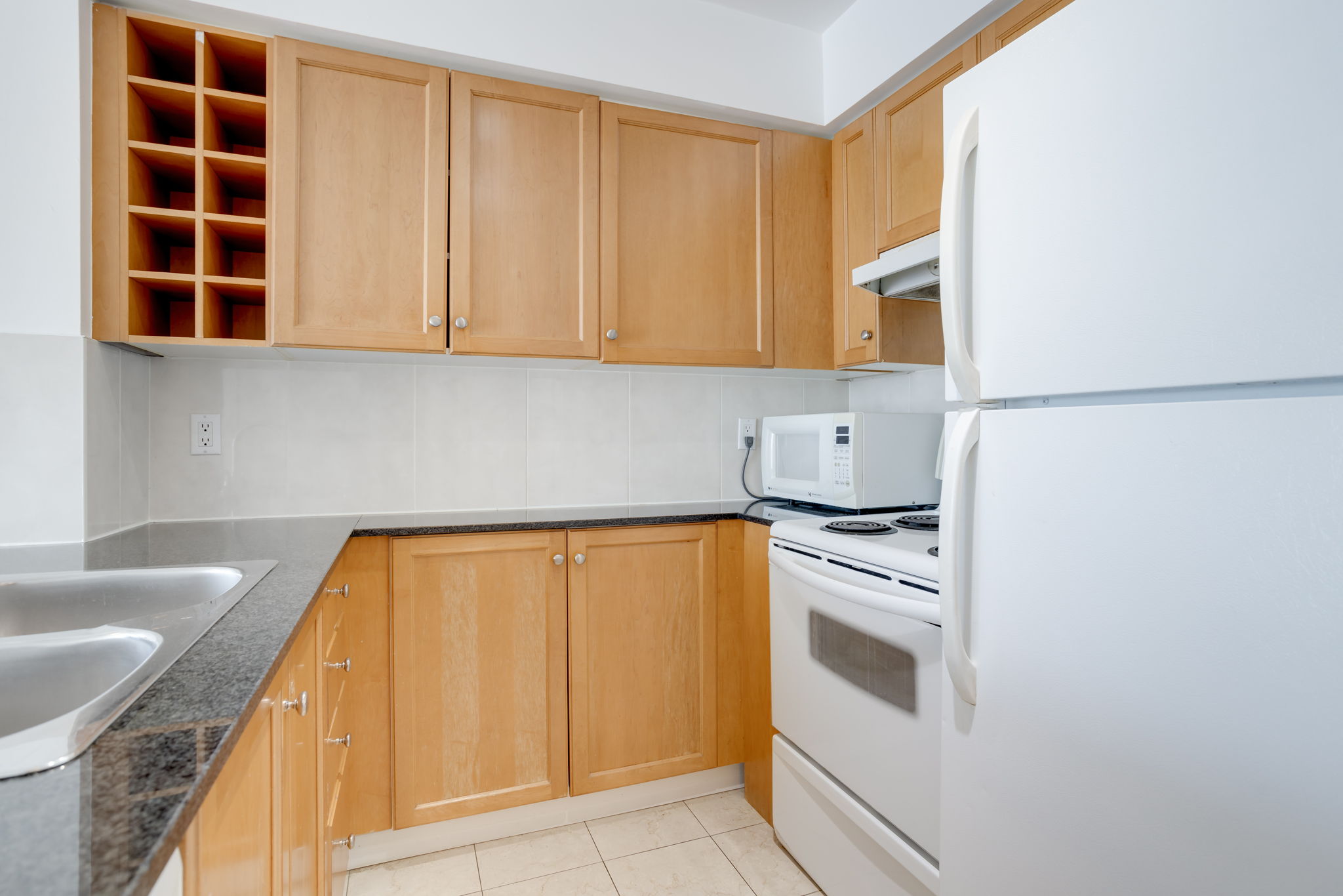 210 Victoria St - Unit 3605, Toronto, ON M5B 2R3, CA Photo 10