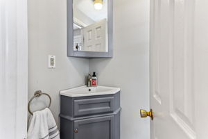 10 Crestview Dr, Exeter, NH 03833, US Photo 15