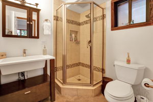 18404 Main Blvd, Los Gatos, CA 95033, USA Photo 21
