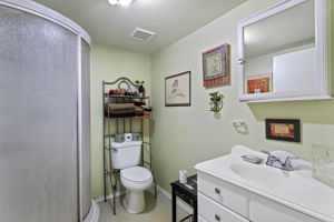 1617 Holly St, Austin, TX 78702, US Photo 31