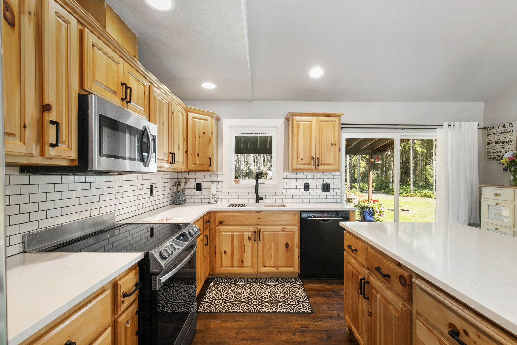 1301 NE Toonerville Dr, Belfair, WA 98528, USA Photo 9