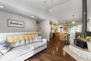 1301 NE Toonerville Dr, Belfair, WA 98528, USA Photo 3