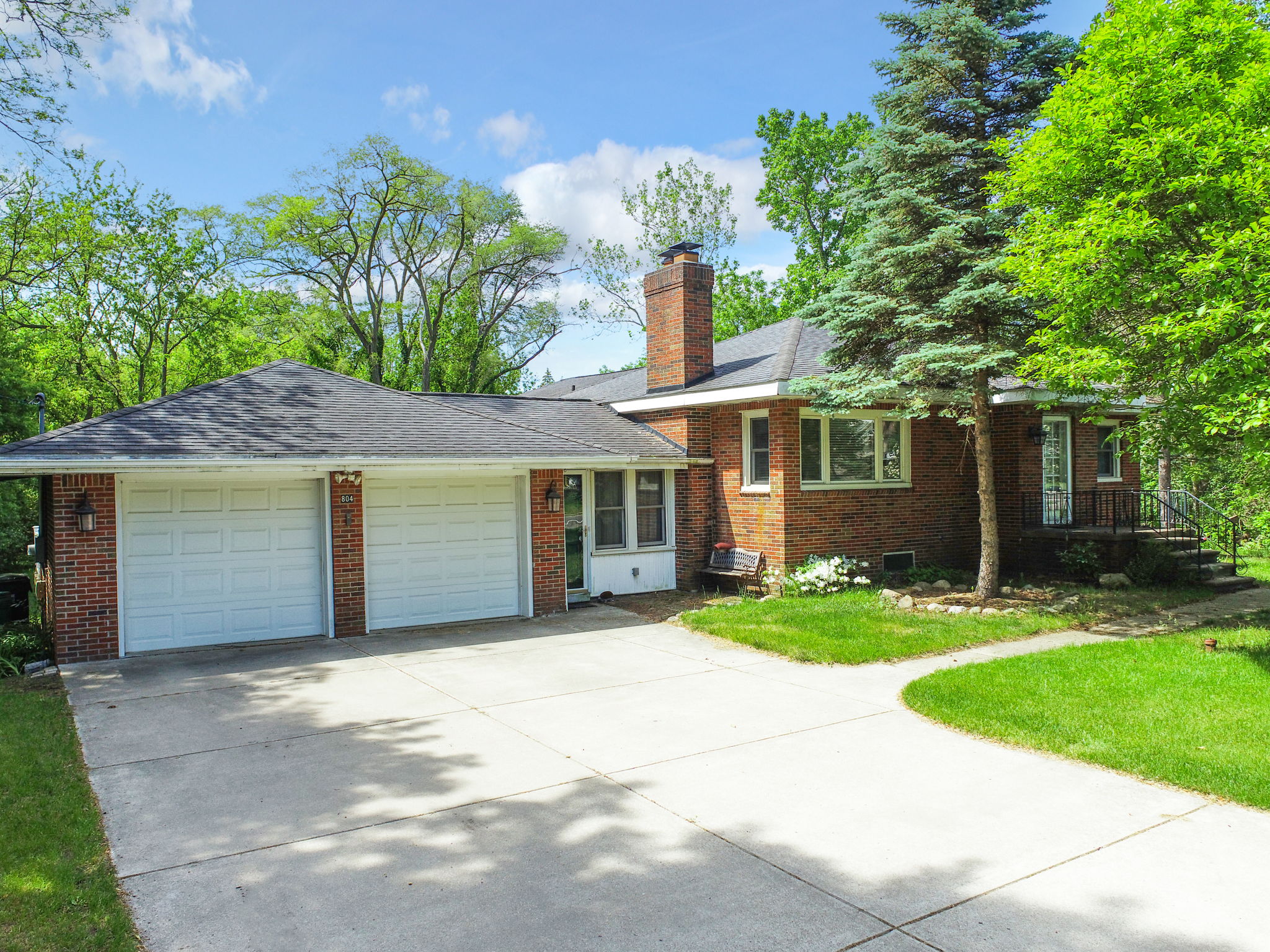 804 E Avon Rd, Rochester Hills, MI 48307 Great Lakes Aerial Video