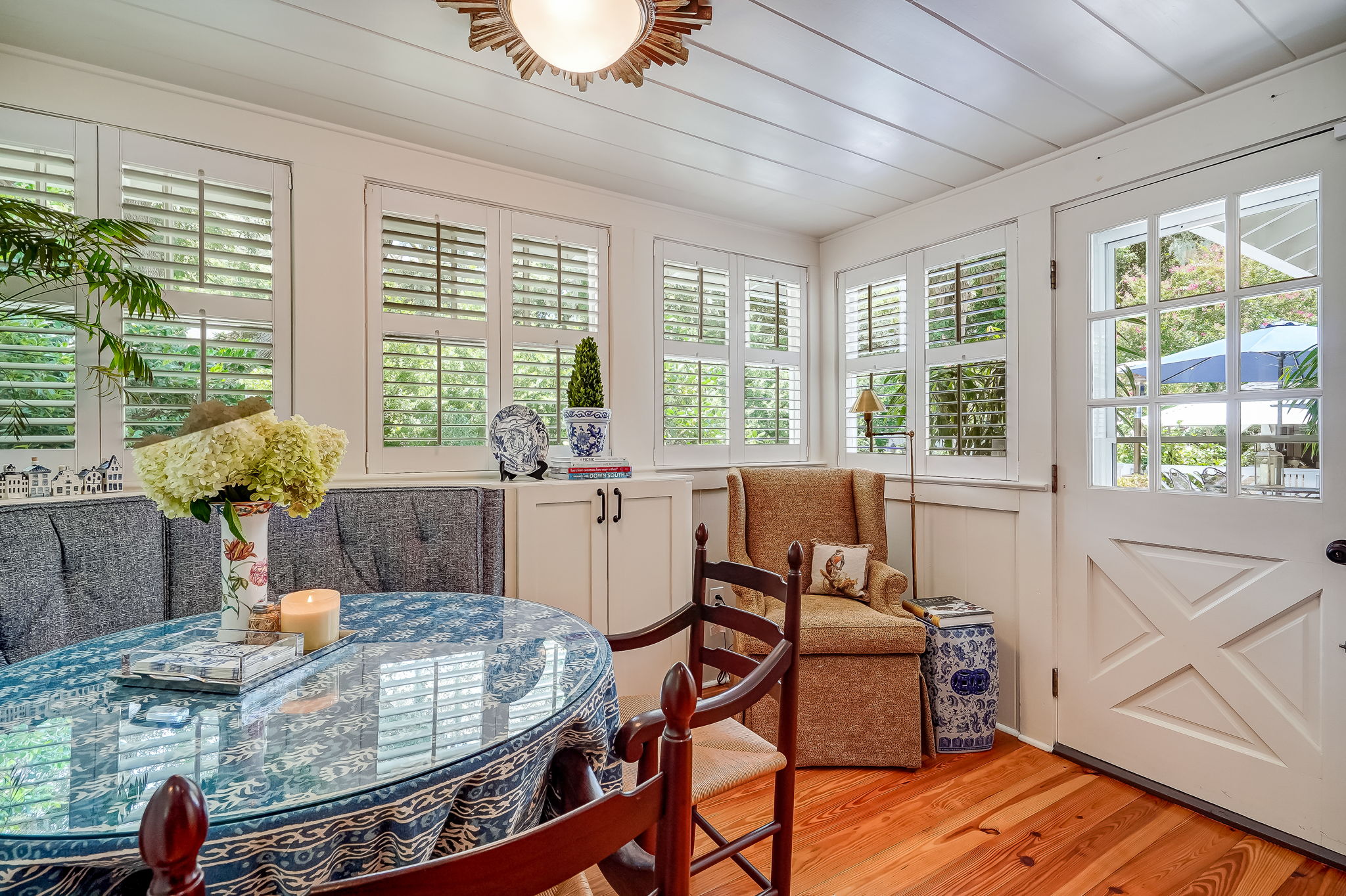 Breakfast Nook