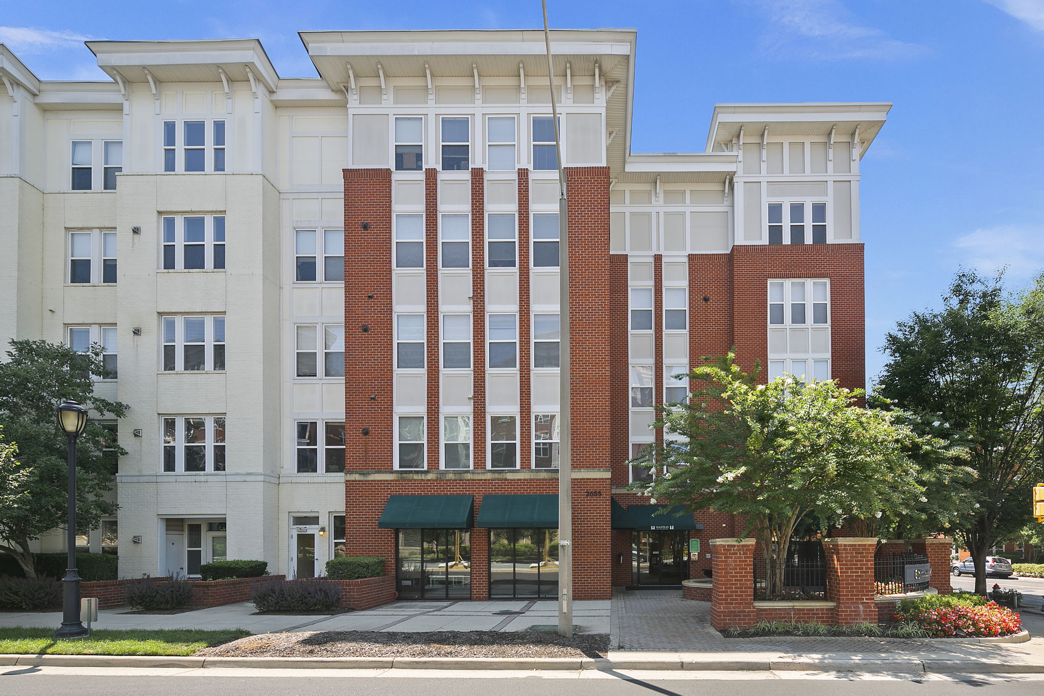 2655 Prosperity Ave 108, Fairfax, VA 22031 Struxture Photography