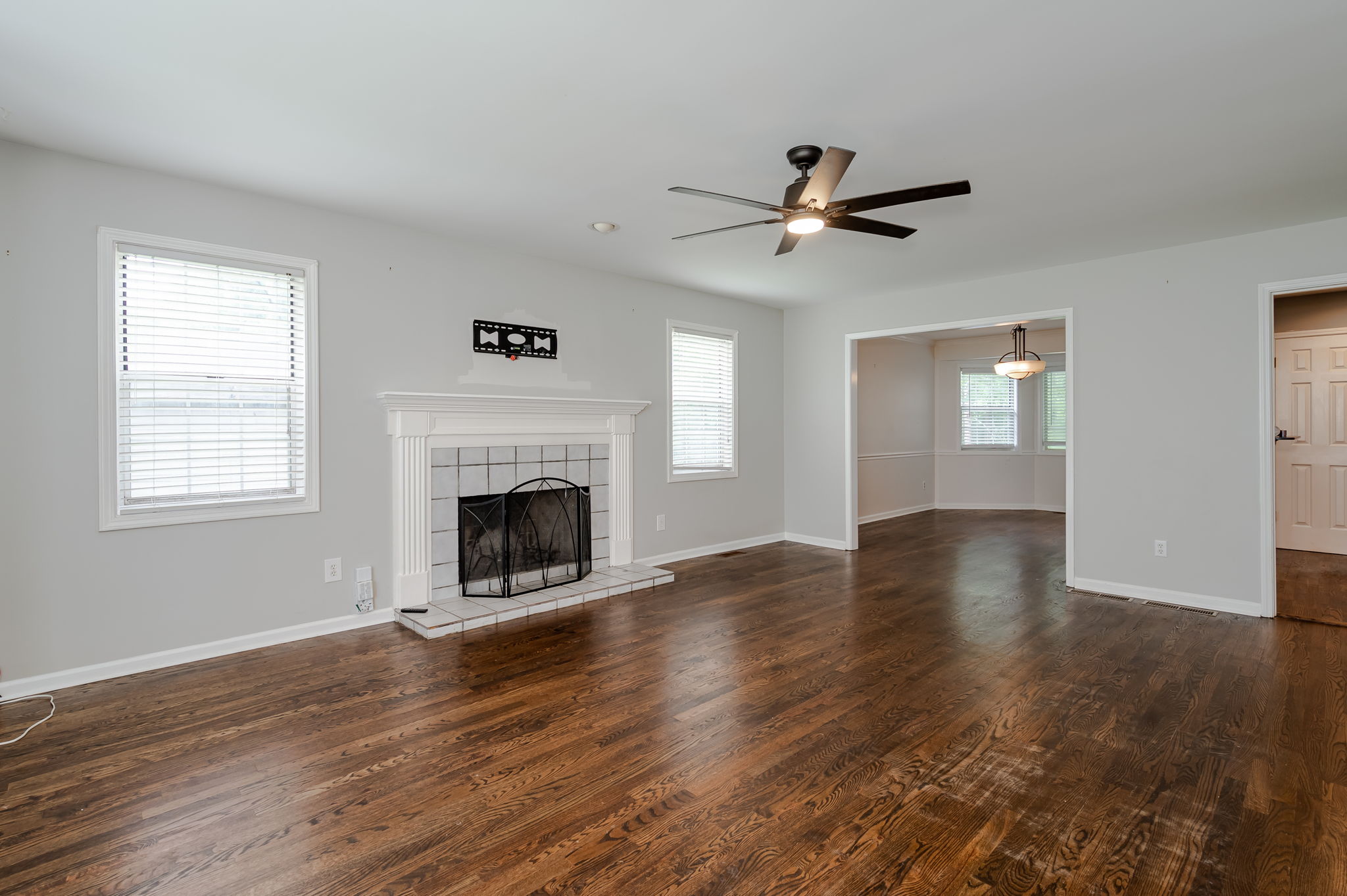 117 Williamsburg Ln, Woodstock, GA 30189, US Photo 8