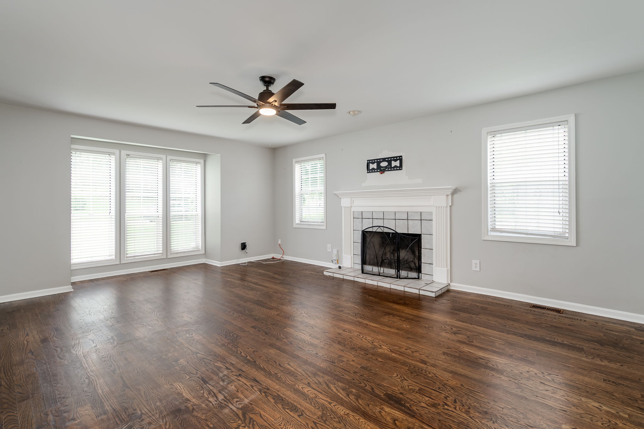 117 Williamsburg Ln, Woodstock, GA 30189, US Photo 9