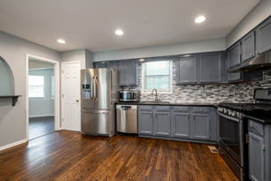 117 Williamsburg Ln, Woodstock, GA 30189, US Photo 14