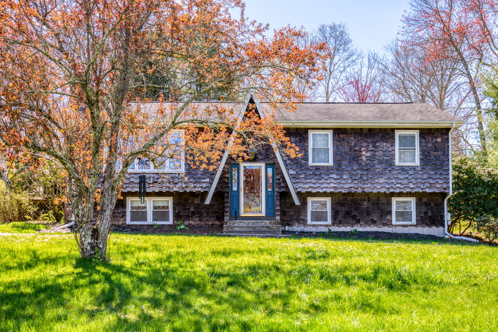 18 Robbie Rd, East Haddam, CT 06469 Seven Roads Real Estate Media