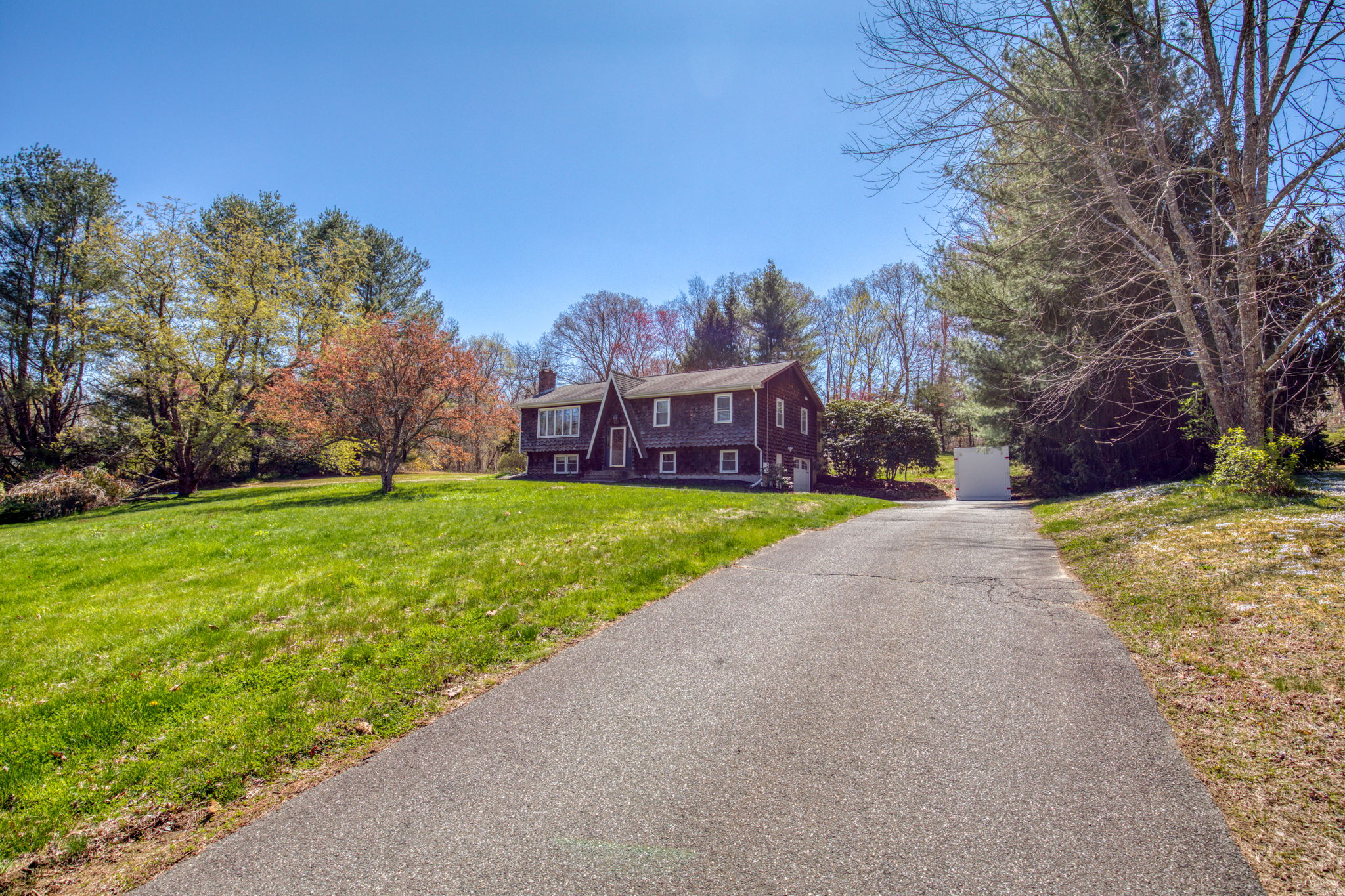 18 Robbie Rd, East Haddam, CT 06469 Seven Roads Real Estate Media